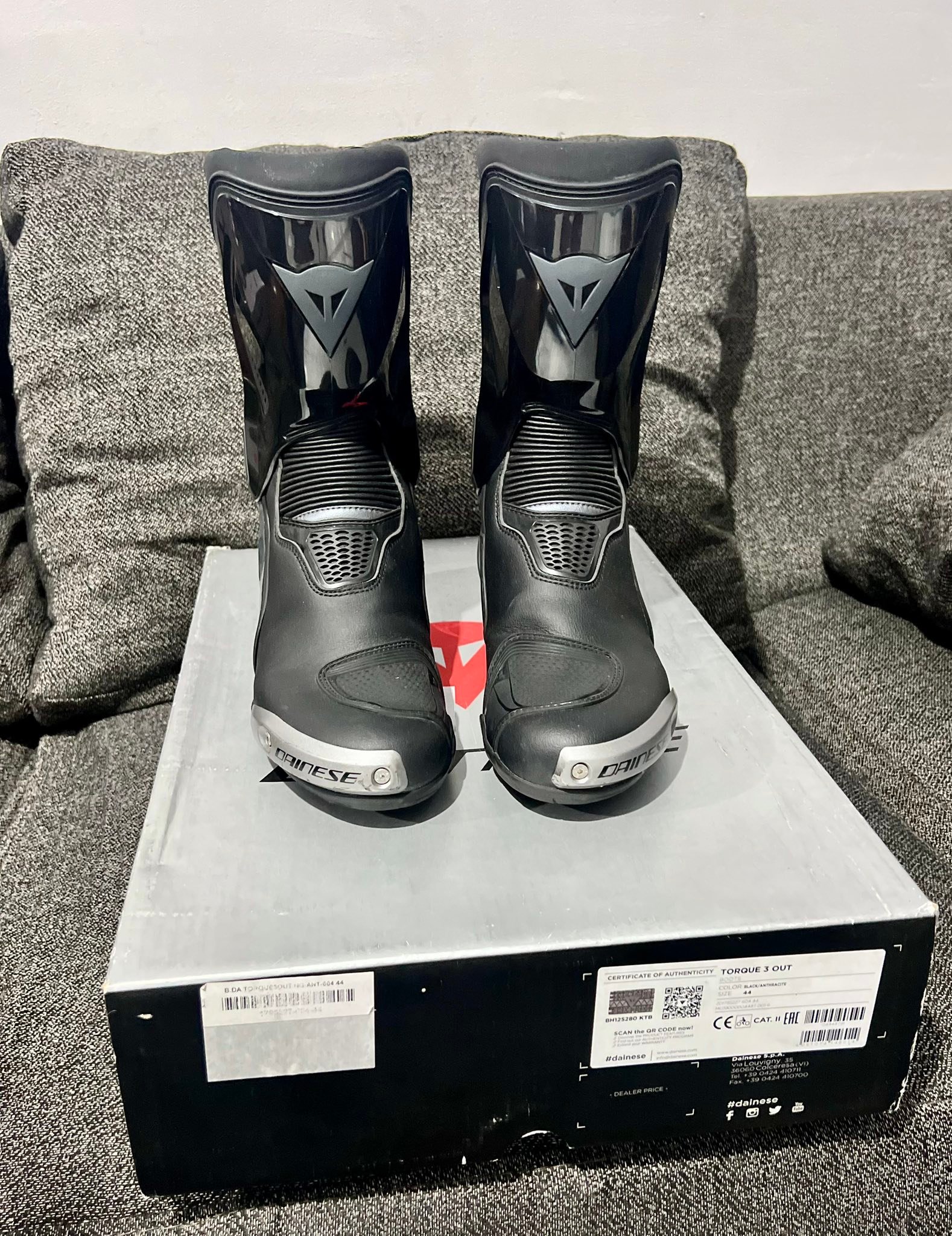 Para los que me pedían botas Dainese torque ORIGINALES Semi nuevas 