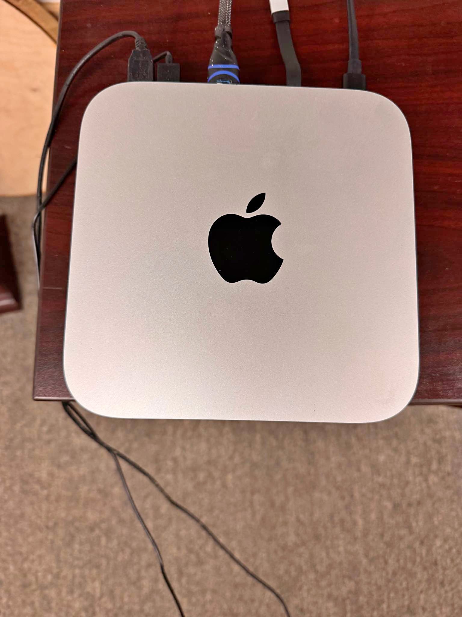 Mac Mini with free docking station and original box (M2 2023) - Desktop ...