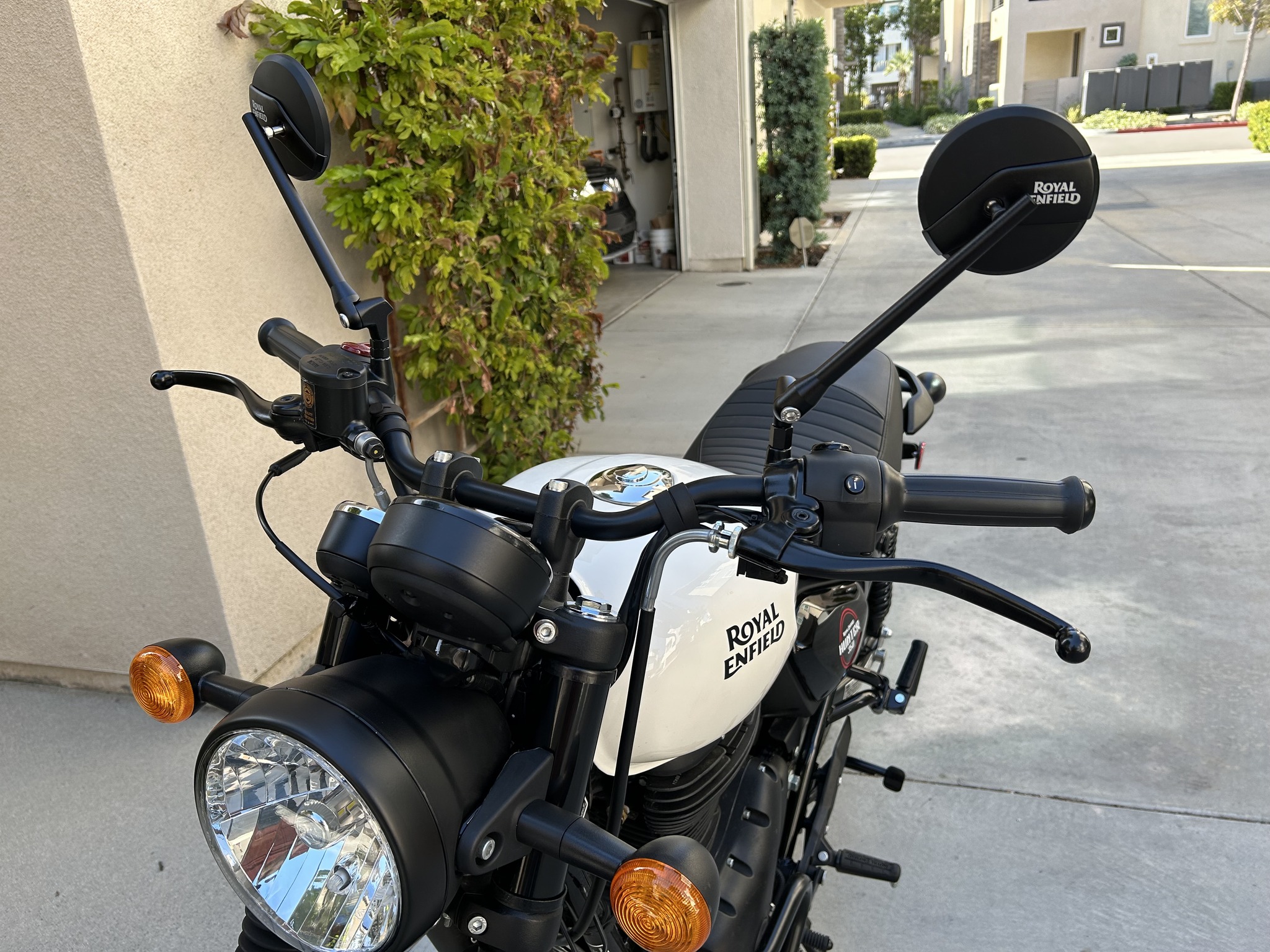 Touring mirrors on Royal Enfield Hunter 350