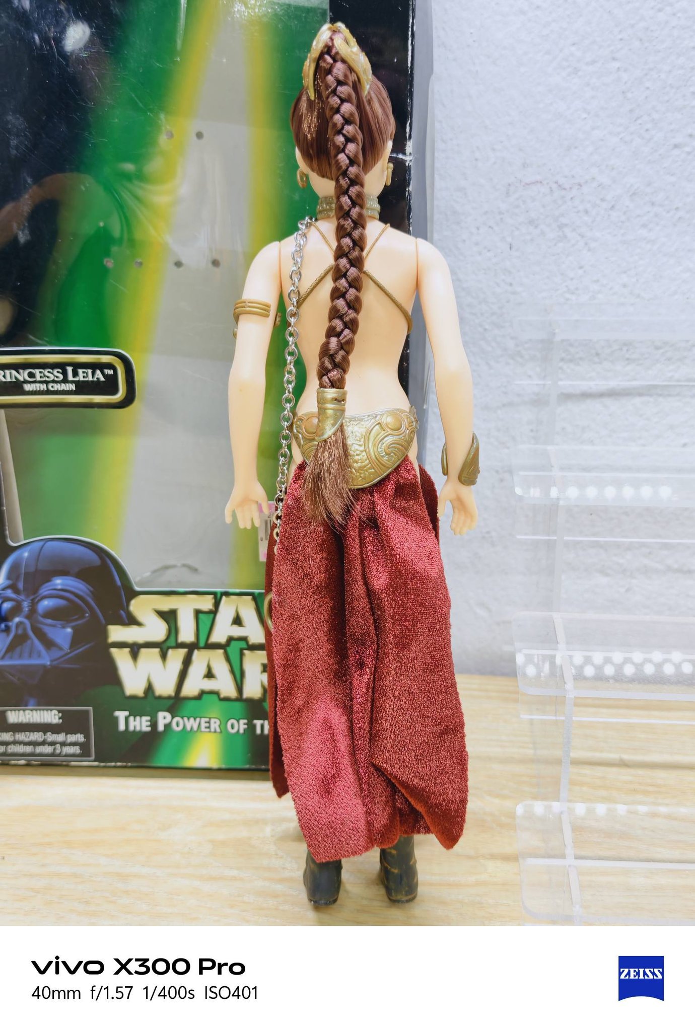 Princess Leia Slave w/ Chain 12