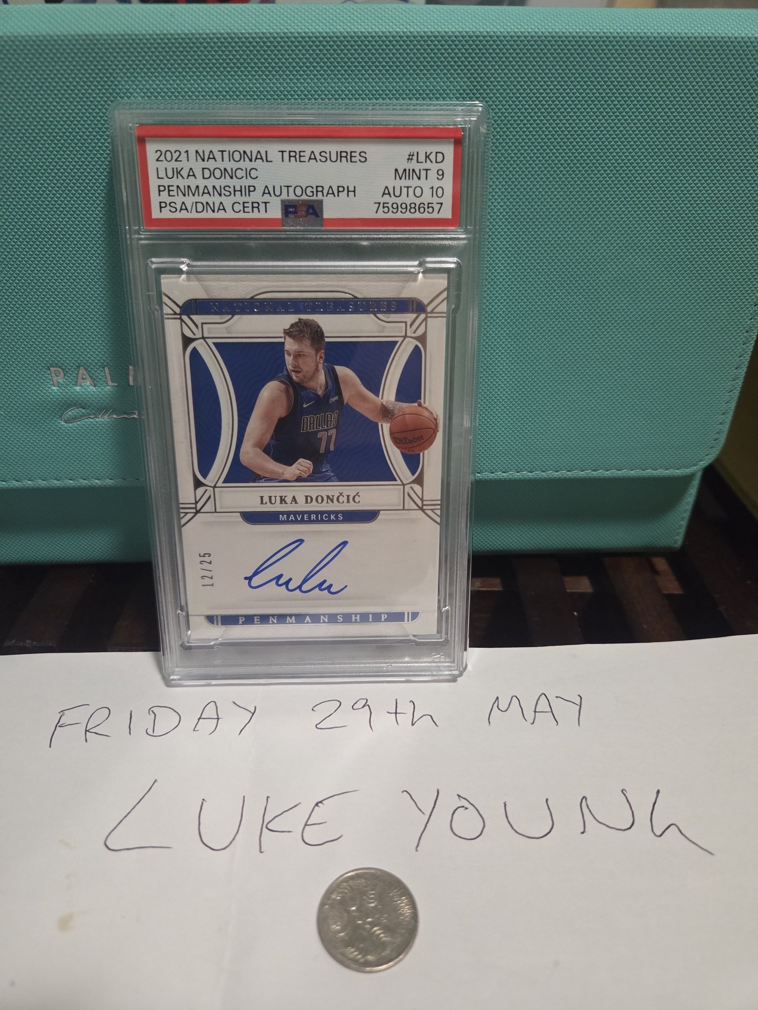 Luka auto /25 psa 9 auto psa 10 - $1550