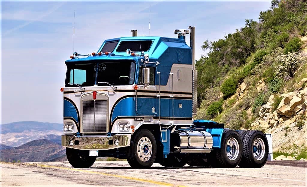 Modellino Kenworth K100 Aerodyne 1979 Con Rimorchio – Scala 1:18, Lungo 36 Pollici – Road Kings