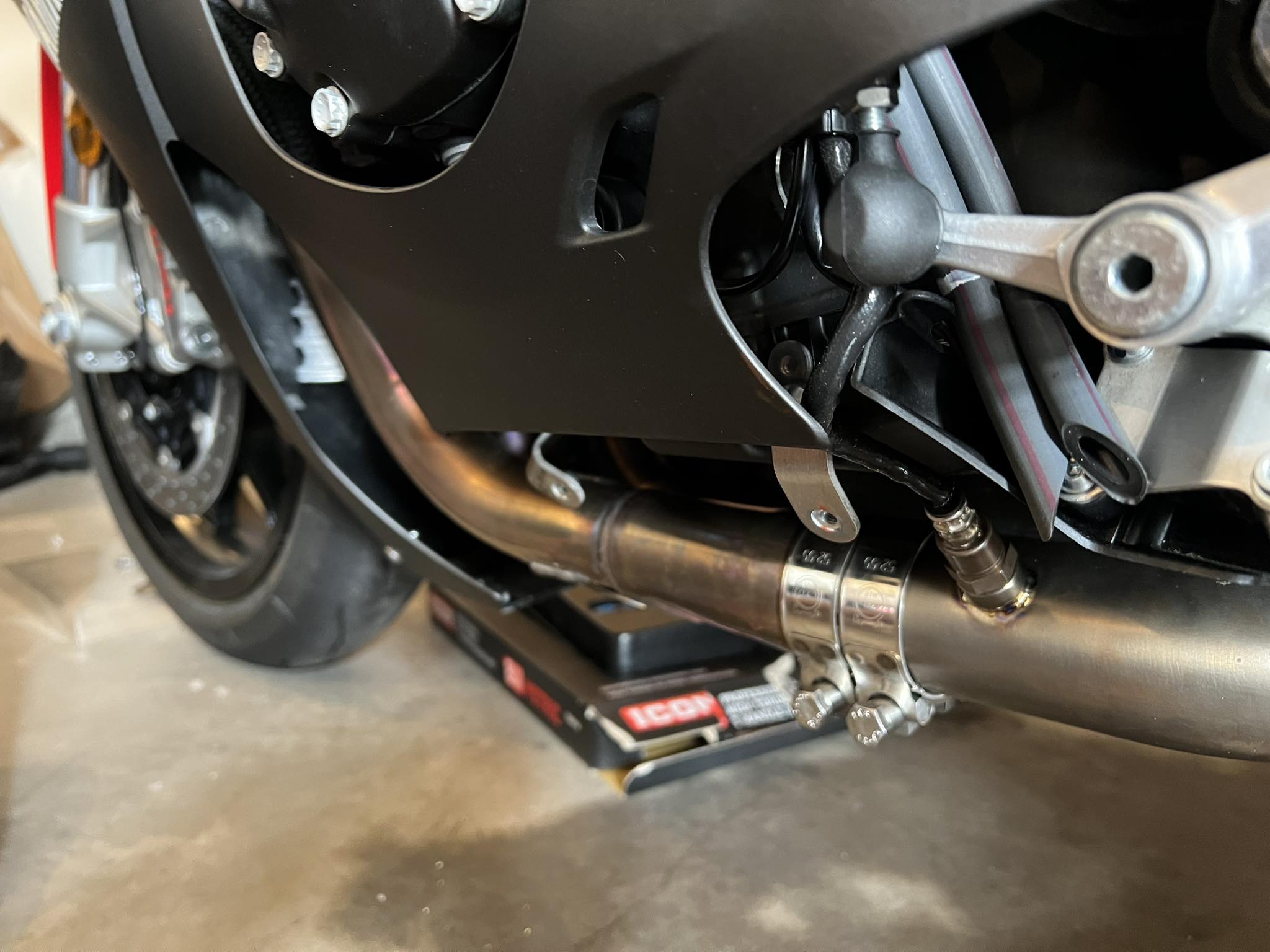 Fixing exhaust leak at slip on and header
