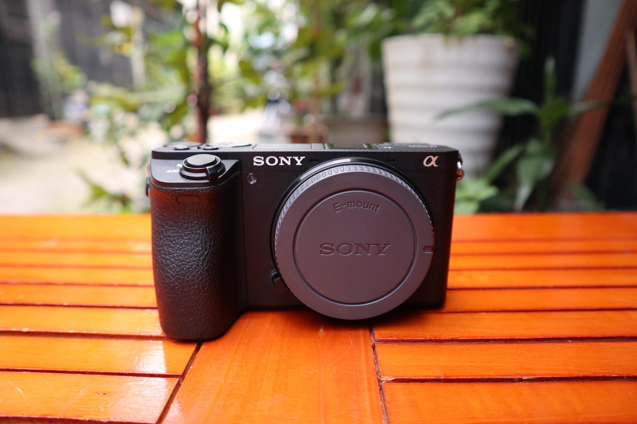 Ken Camera - Body Sony A6500 rât đẹp 10k shot chụp ko quay...