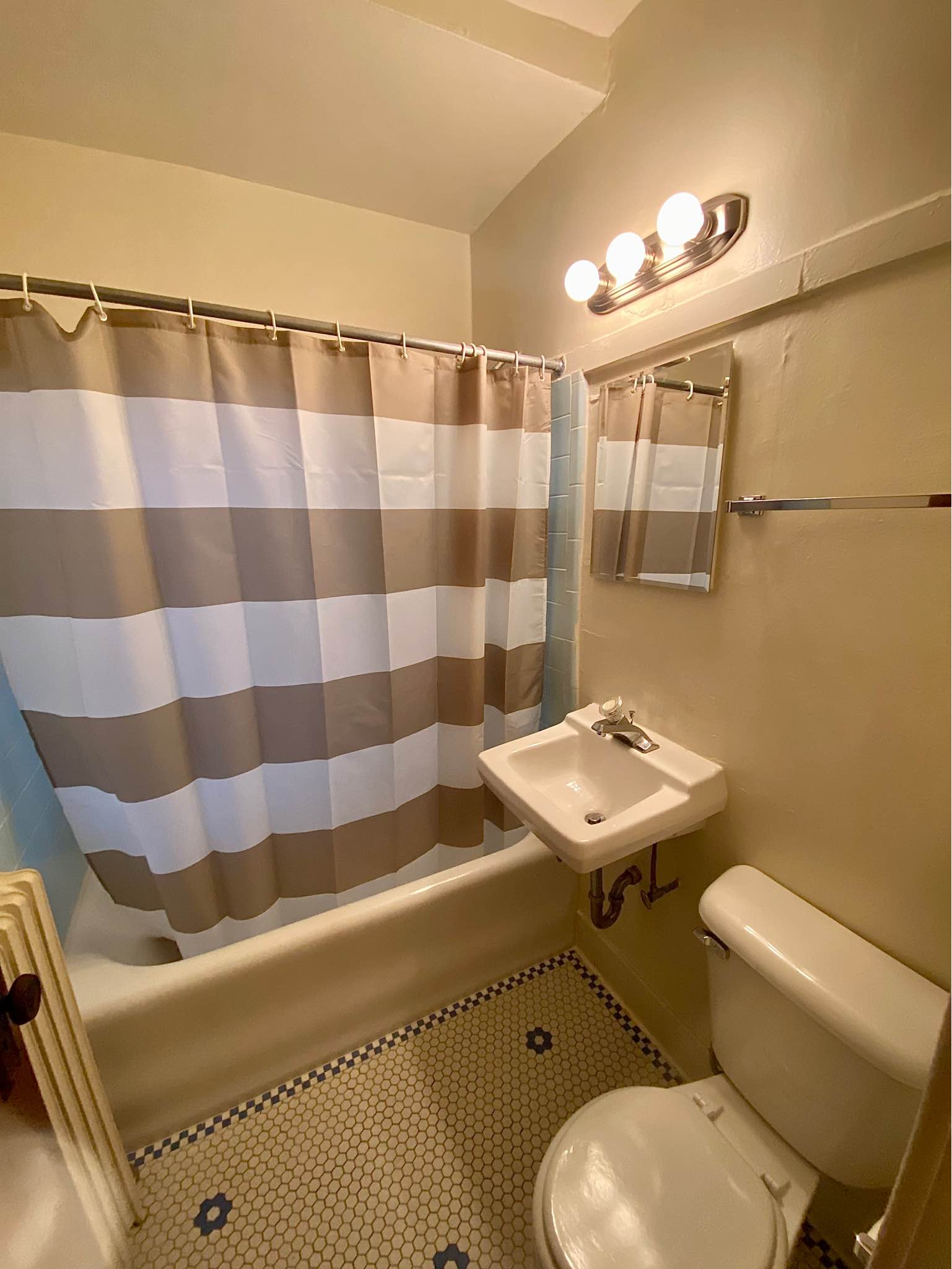 Studio 1 Bath Apartment Property Rentals Shorewood, Wisconsin