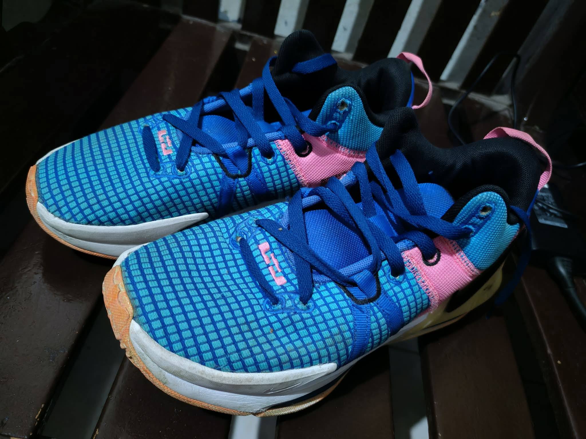 USA irsen 100% Original Nike Lebron soldier 8 zarnaa. Size 43 Une