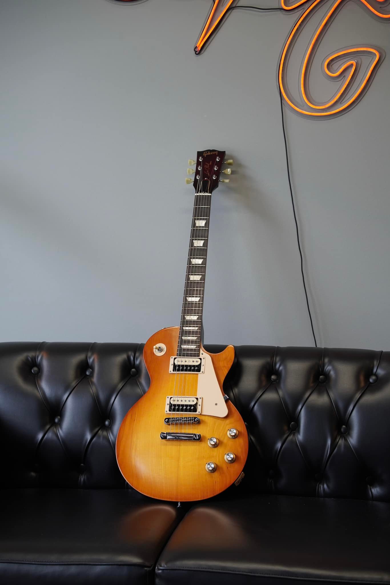 Gibson Les Paul Tribute 50's in honey burst with upgrades