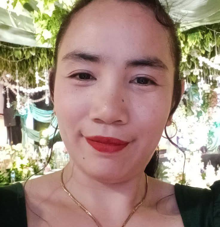 Amo náni ang Uso karon guys... square na payong tas butangan nila tong ...