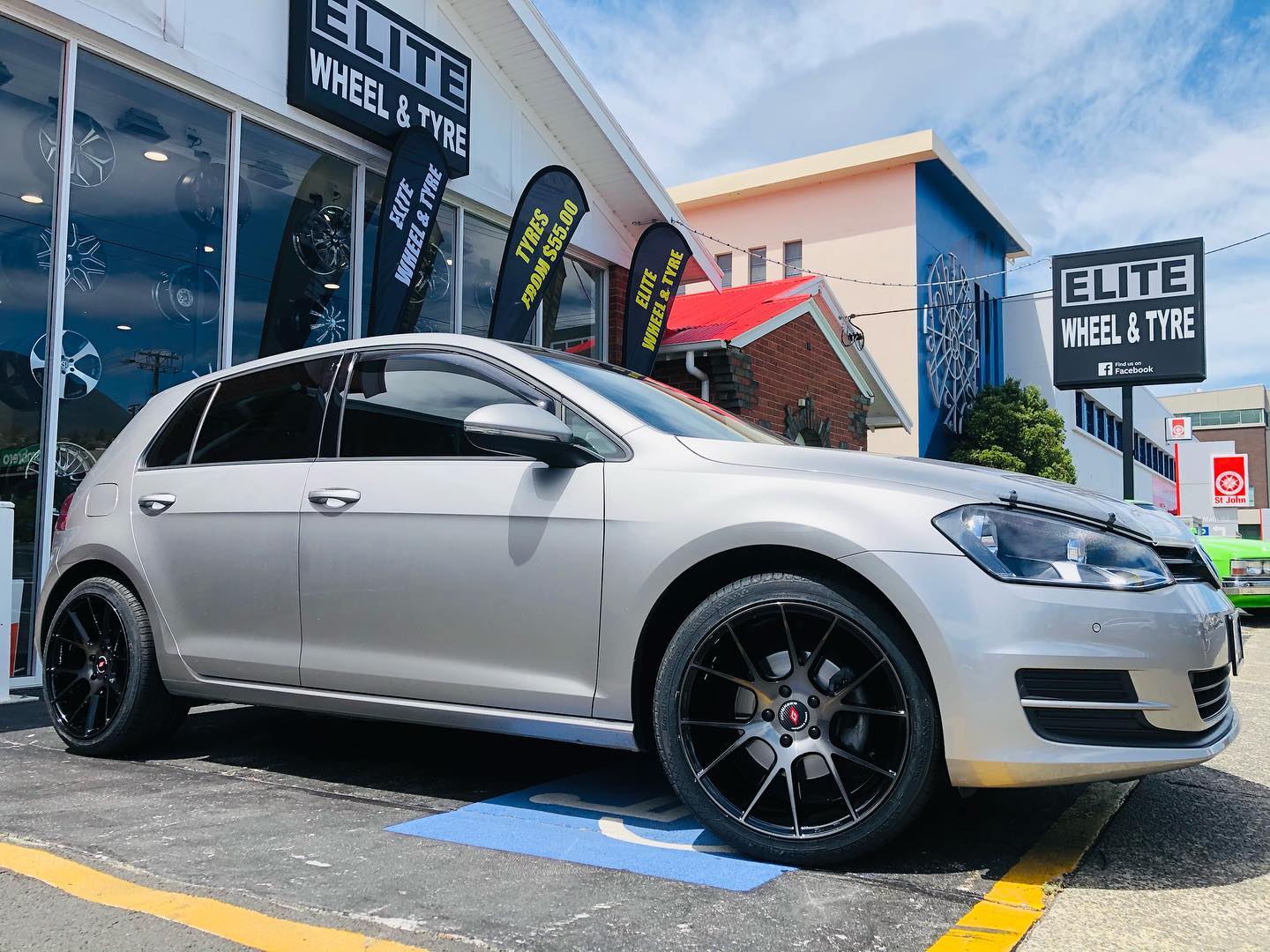 18x9 IFG-23 in Dark Tint by INFORGED wrapped with Royal Black