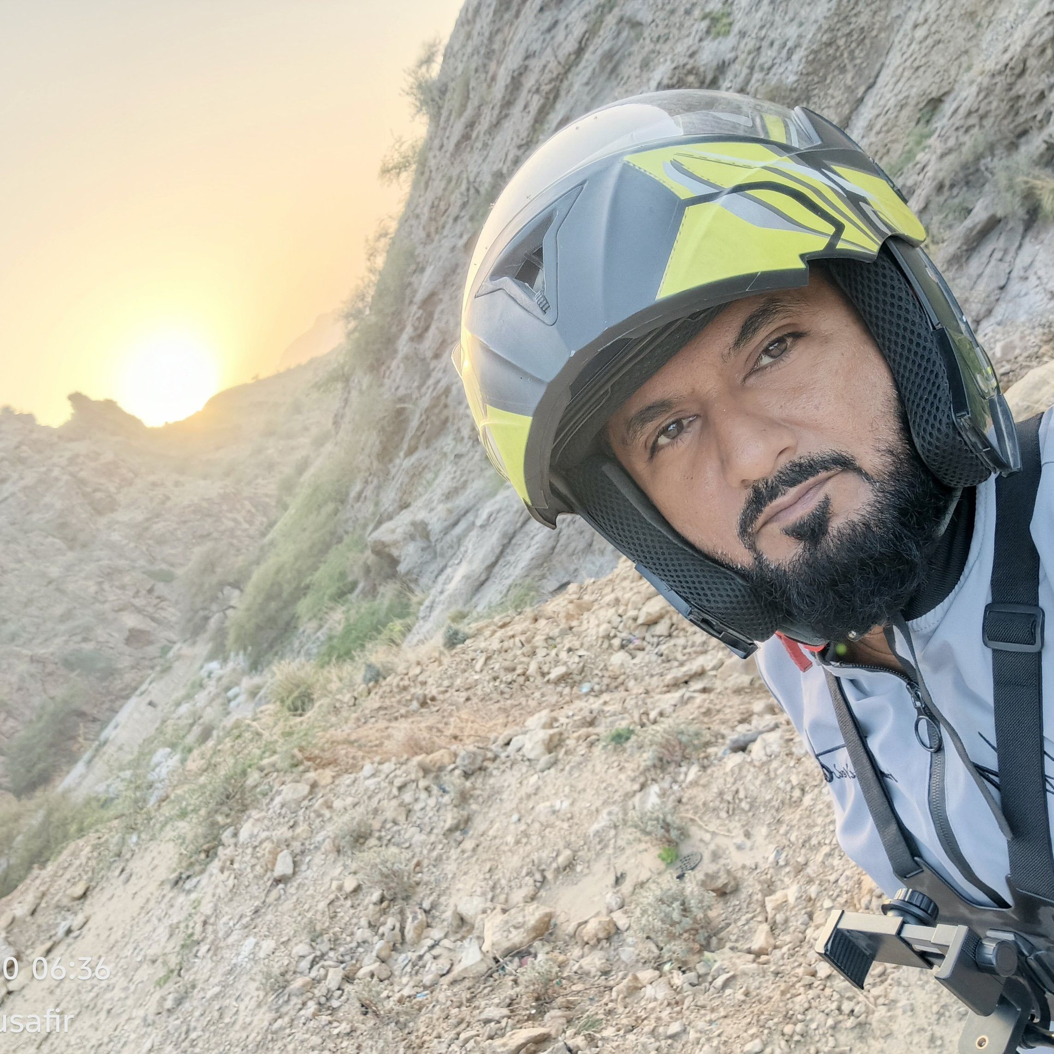 Meet Rasool Bakhsh the owner of chai dhaba on the way to Lahoot Lamakan ...