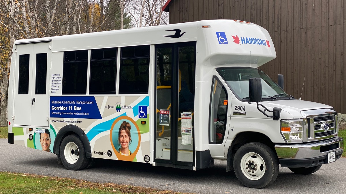 new-bus-new-look-new-district-municipality-of-muskoka-facebook