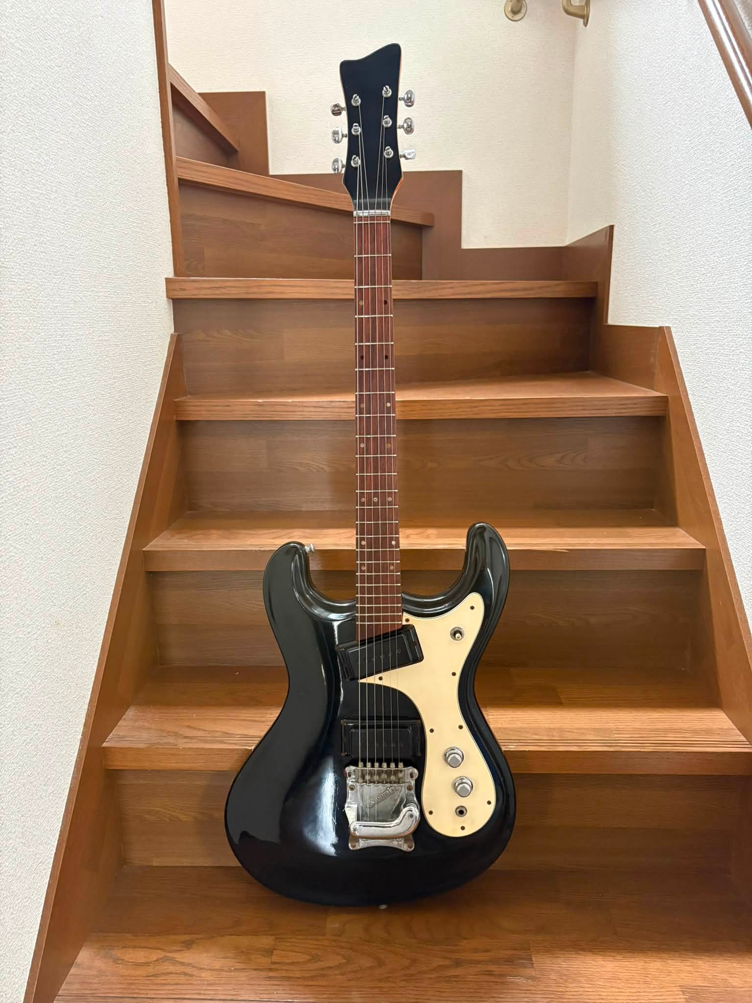 Vintage Zen-on Guitars: 1965 ZES60 Model Discussion