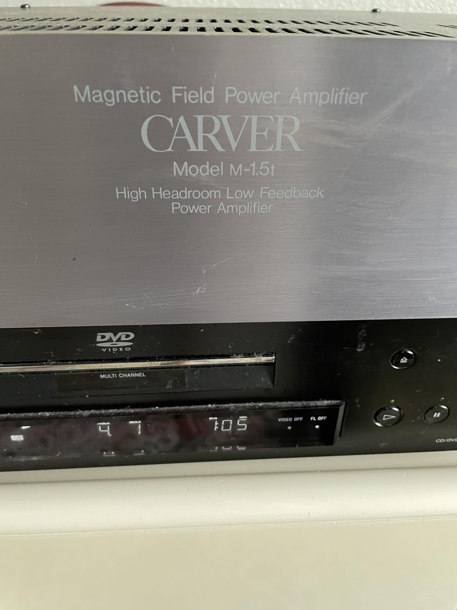 My Carver PM950 amplifier 2x475 watt 4 ohms, 2x325watt 8 ohms.