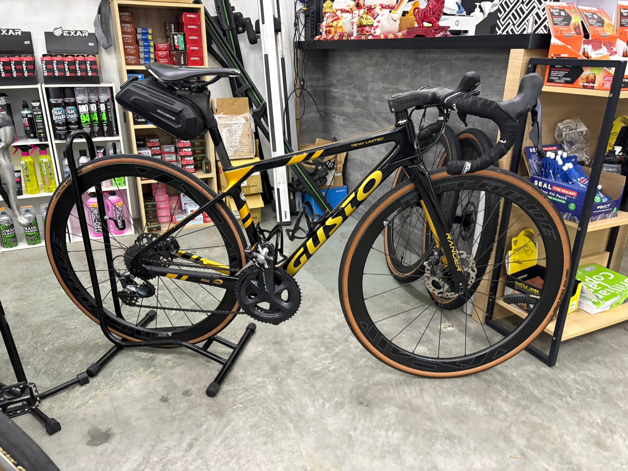 Gusto ranger carbon bike for sale
