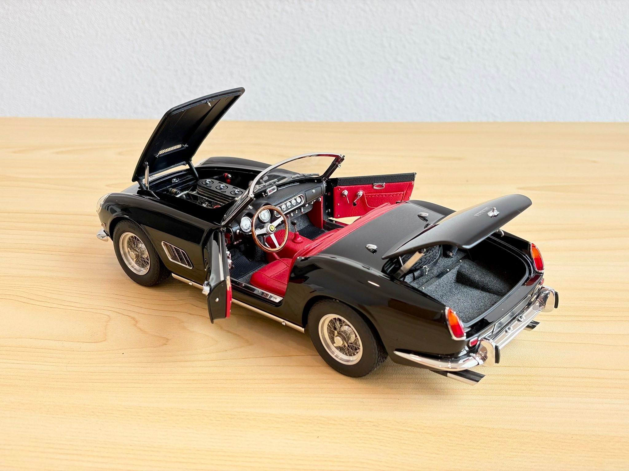 Ferrari 250 California 1/18 limited edition one of 30