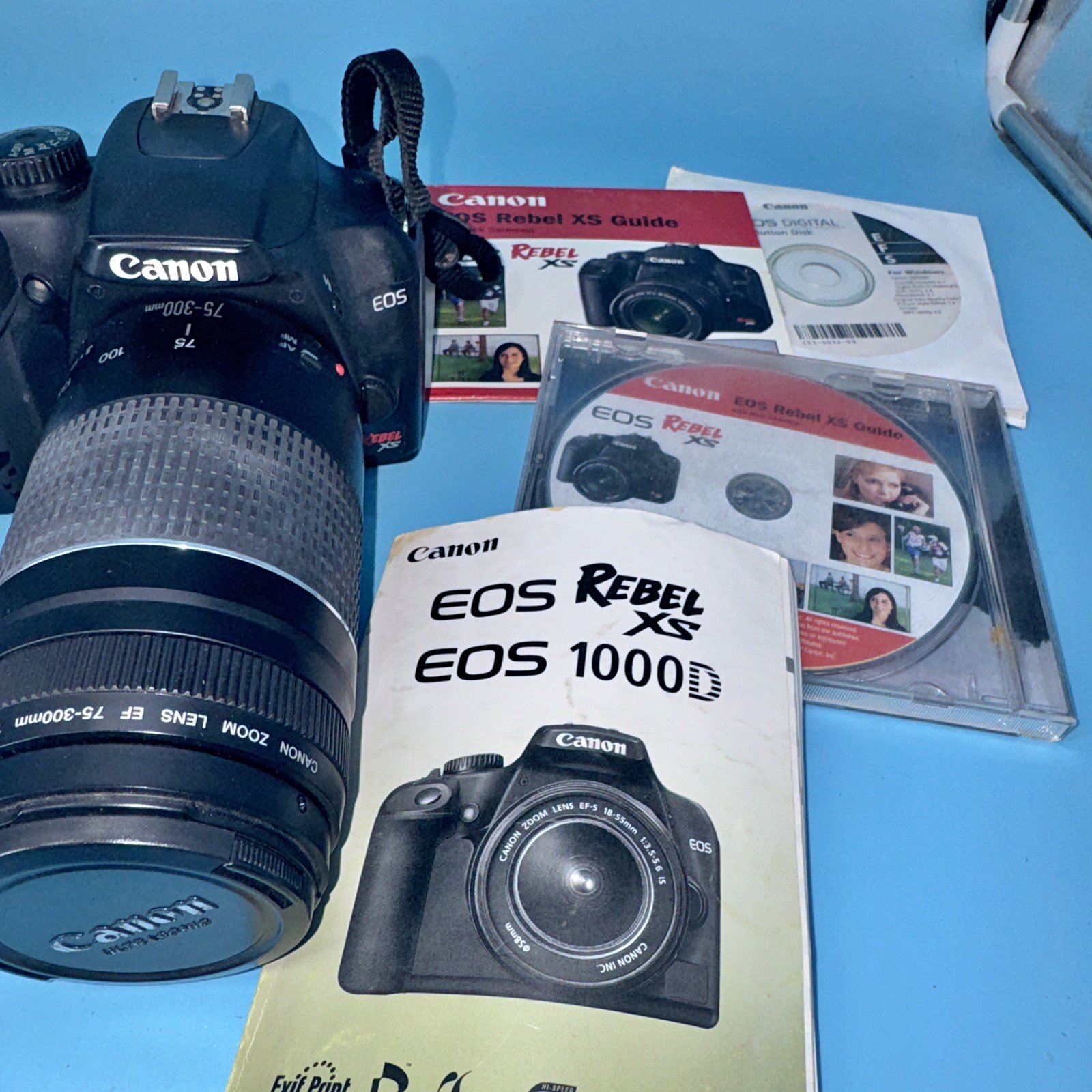Camera Lenses Fergus Falls, Minnesota şəhərində satışdadır