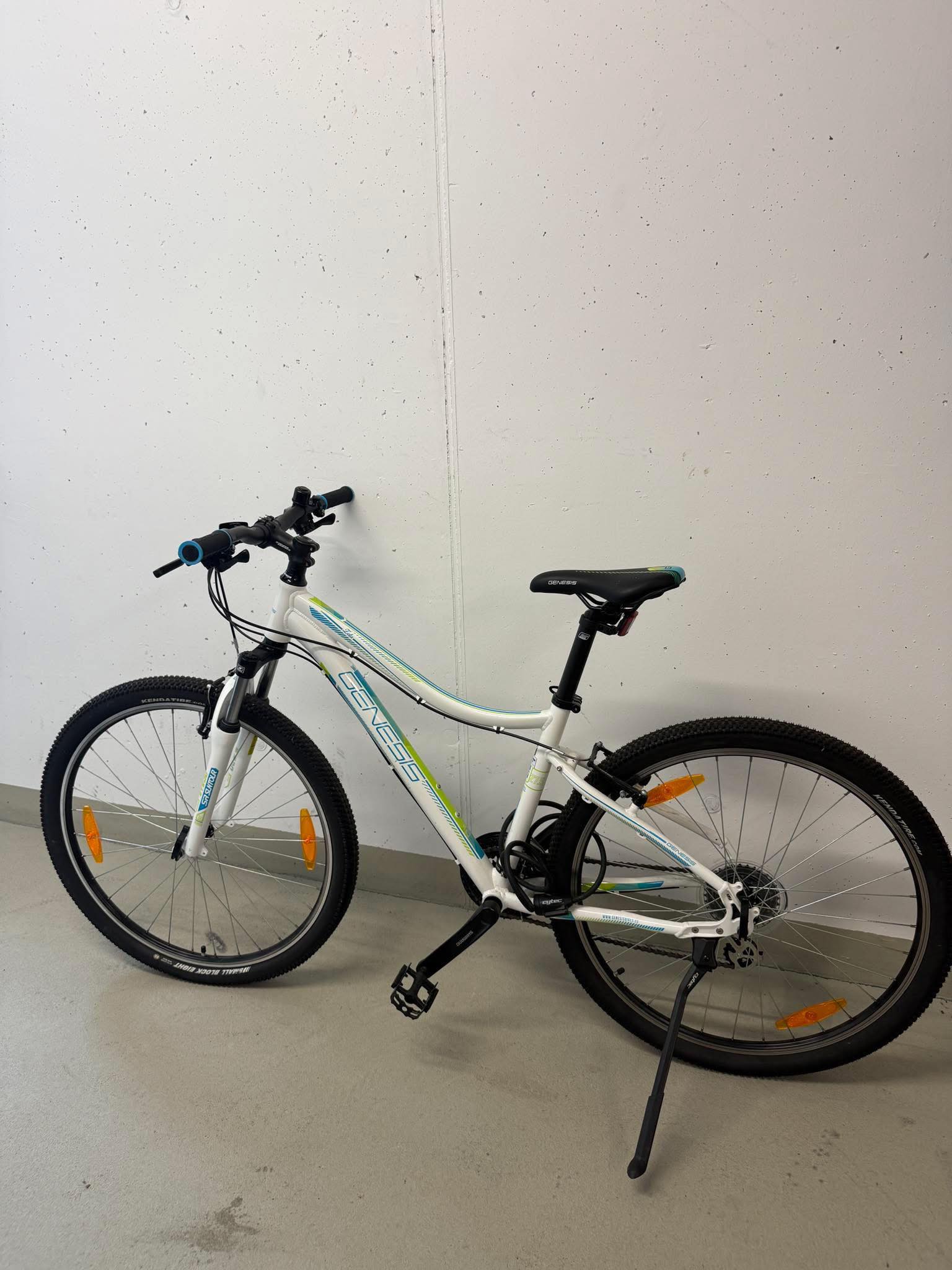 fahrradhelm mit oder ohne schirm ROCKBROS Cityhelm Damen Herren, Stadthelm Radhelm Abnehmbarem Schirm, Belüftungssystem, Waschbar Innenpolster für Urban Radfahren City Roller E-Bike, Verstellbar 54–60cm Blau Weiß Sport & Freizeit soldes-été-2025-homme Modus:GF700 Die bunte Fahrradwelt 🧡🤍💙💛❤️