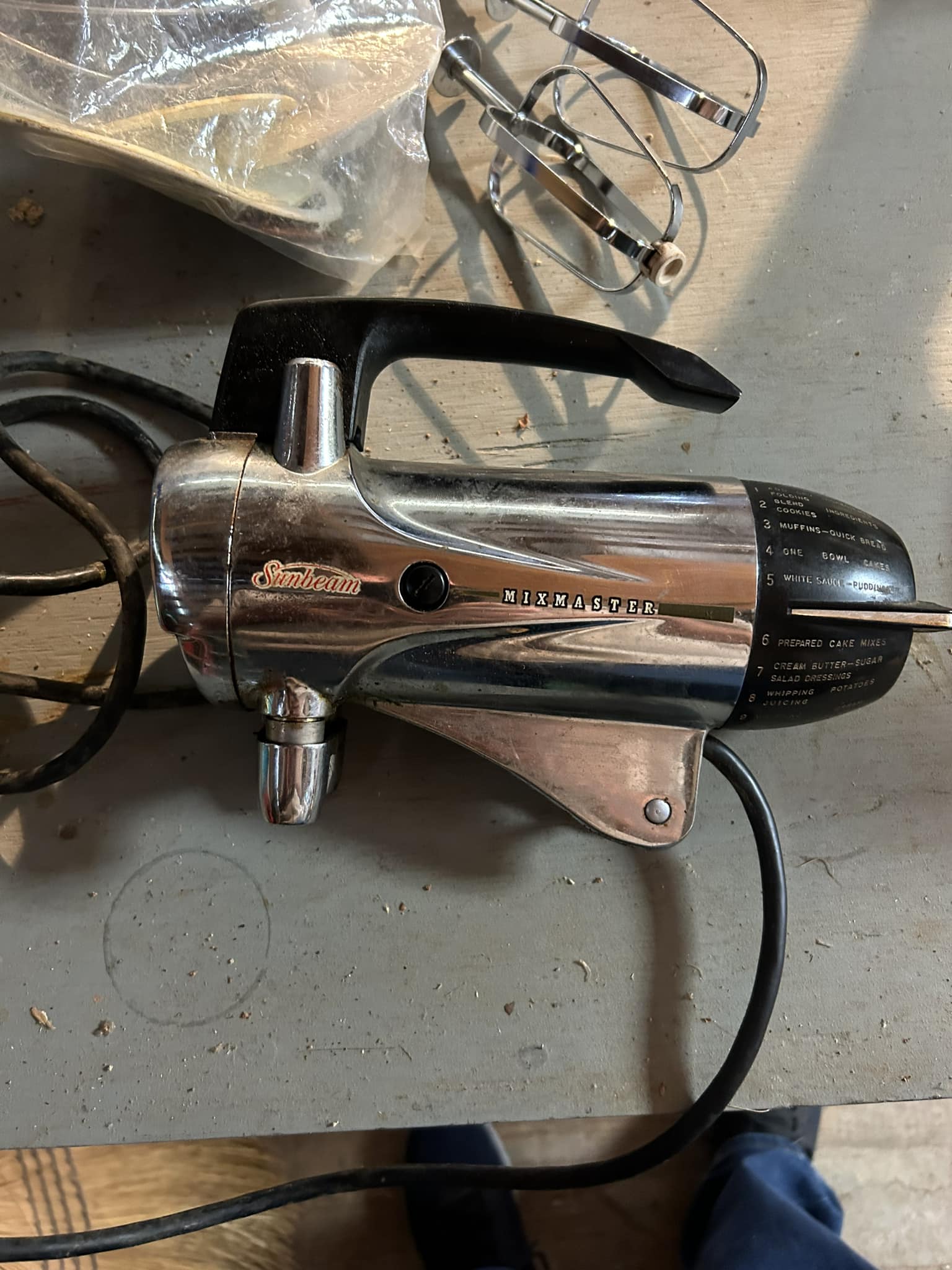 How to fix a vintage Sunbeam mixer with speed control issues?