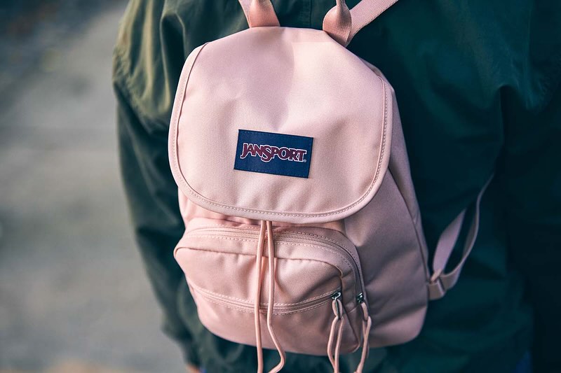 lululemon everywhere bag Crossbody Belt 1L Black Panther Loungefly this one ticks the Michael Michael Kors Jet Color:White Fox Purple Star
