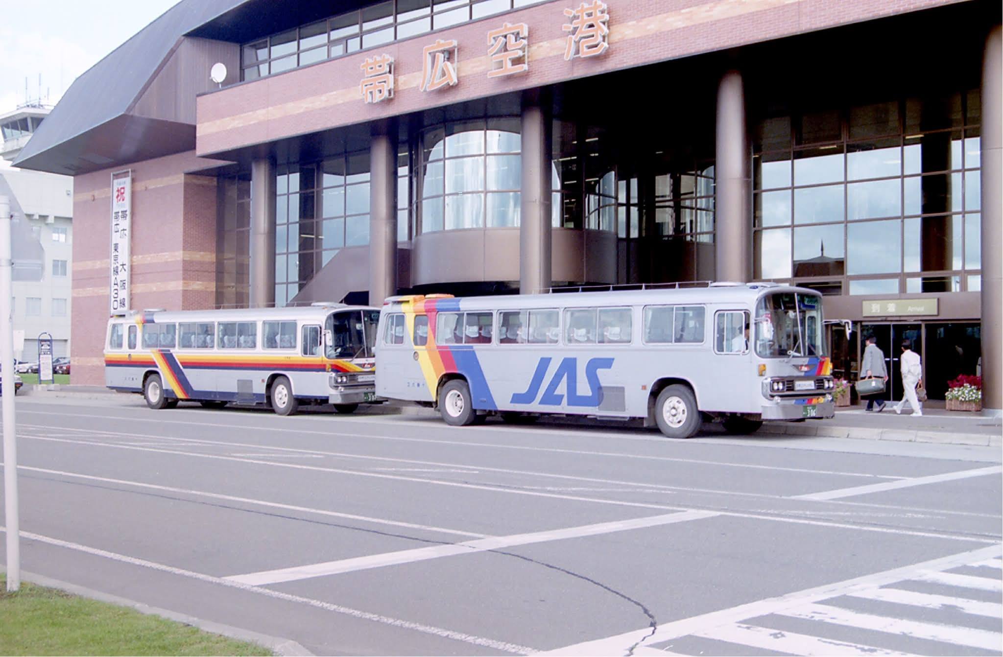 国鉄東名ハイウェイバス第1号車(保存車両) 国鉄専用型式 日野RA900P
