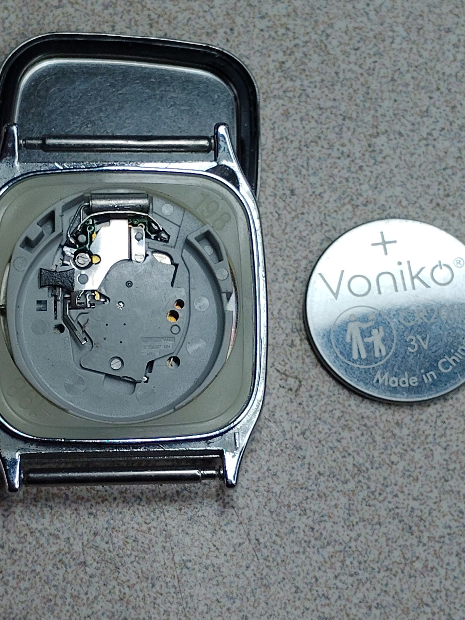 I have this Seiko Coutura World Timer Quartz (5T82-0AA0) that I'm