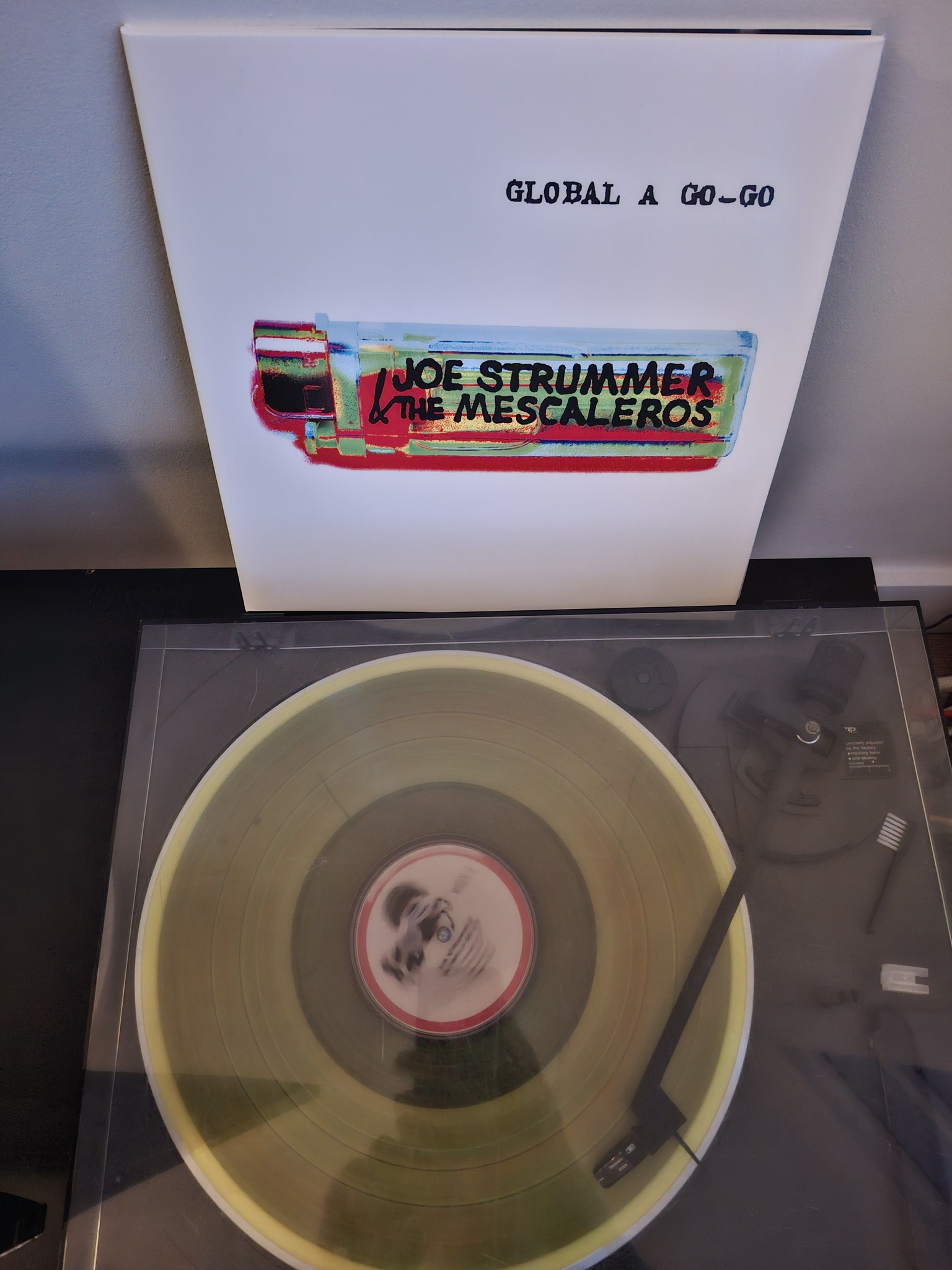 Now playing: Joe Strummer & The Mescaleros - Global A Go-Go (RSD
