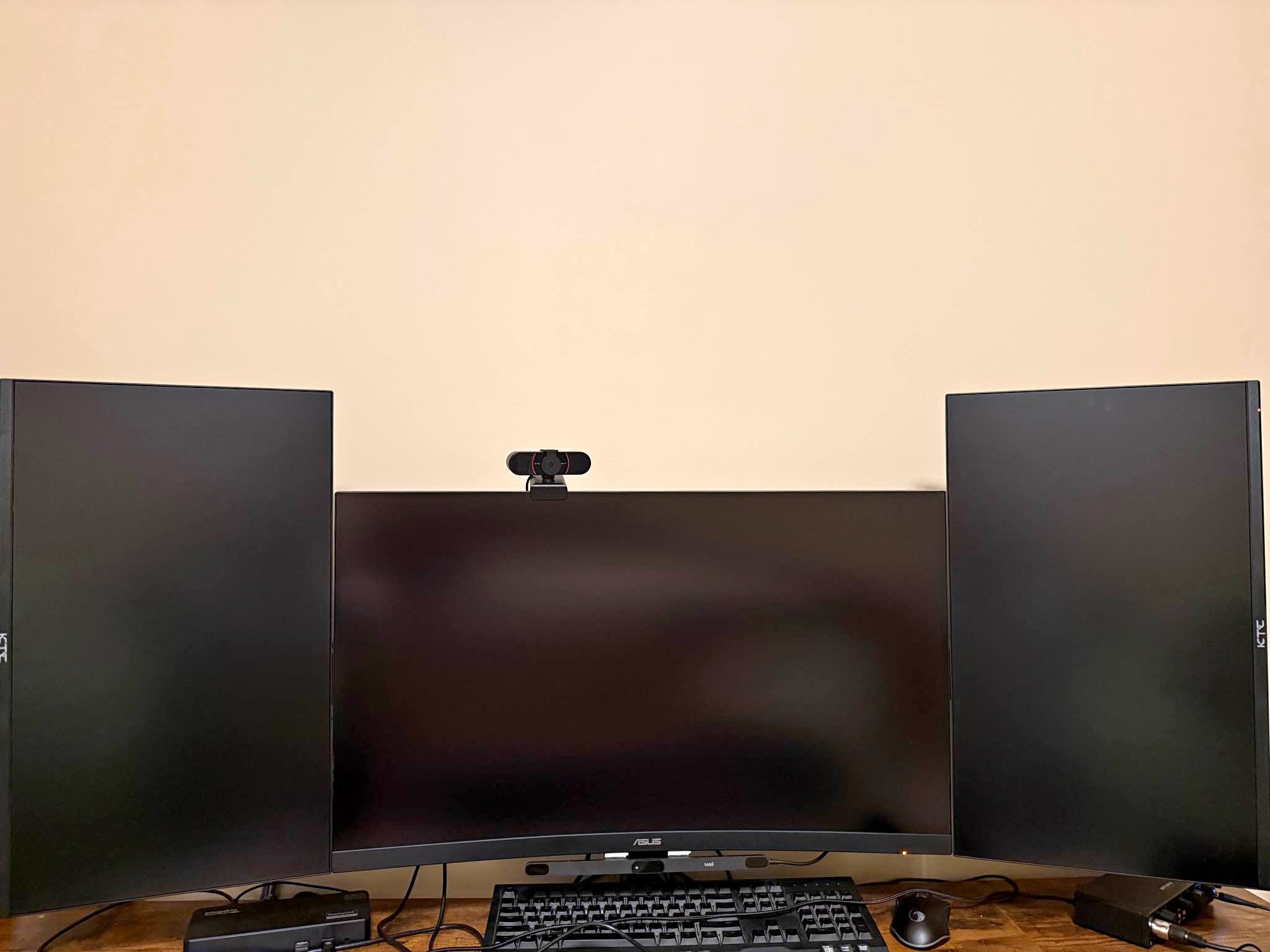 Triple 2k resolution monitors + mount - Monitors - Suwanee, Georgia ...