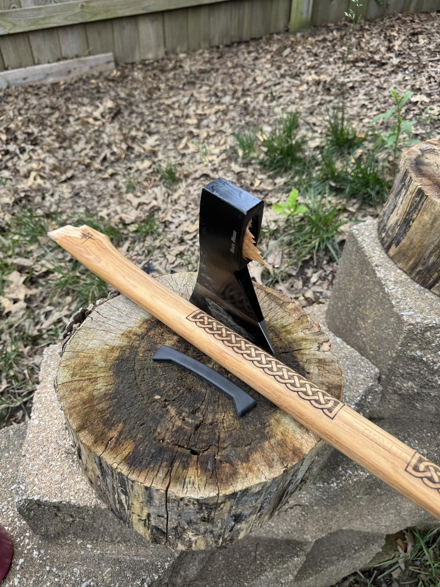 Replacement handle for Cold Steel Trail Boss axe?