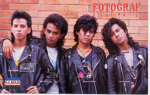 Mediacorp Warna 942 Rockklasikwarna Bila Terpejam Lena Jasadku Tidak Berdaya Dialamfanacinta Lagu Berhantu Kumpulan Fotograf Yang Diangkat Sebagai Juara Kategori Rock Di Anugerah Juara Lagu 1992 Lagu Ni Memang