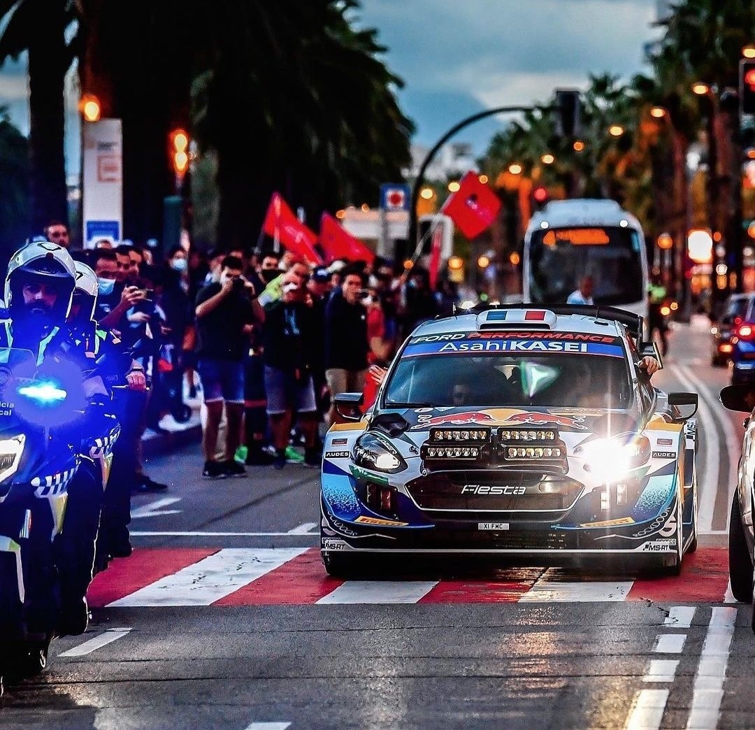 Visitsalou - ¡El @RallyRacc no apaga sus motores! 🏁 Hoy...