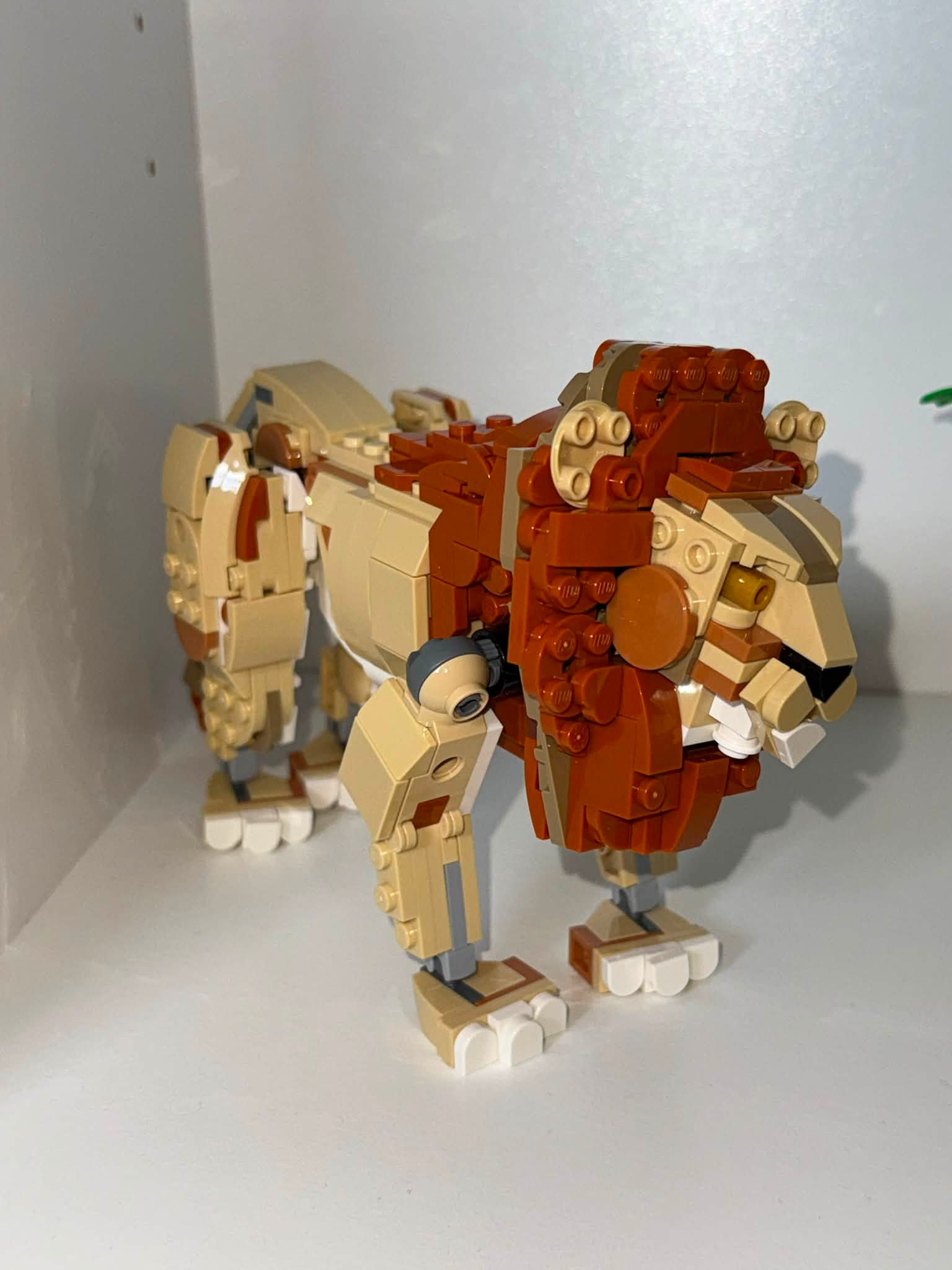 つぼです。 How to disassemble Lego set 31150?