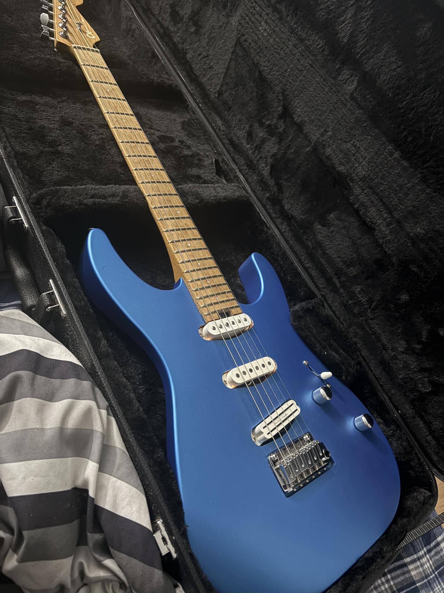 Upgrading Charvel CDS 070 with Floyd Rose Special and Jescar