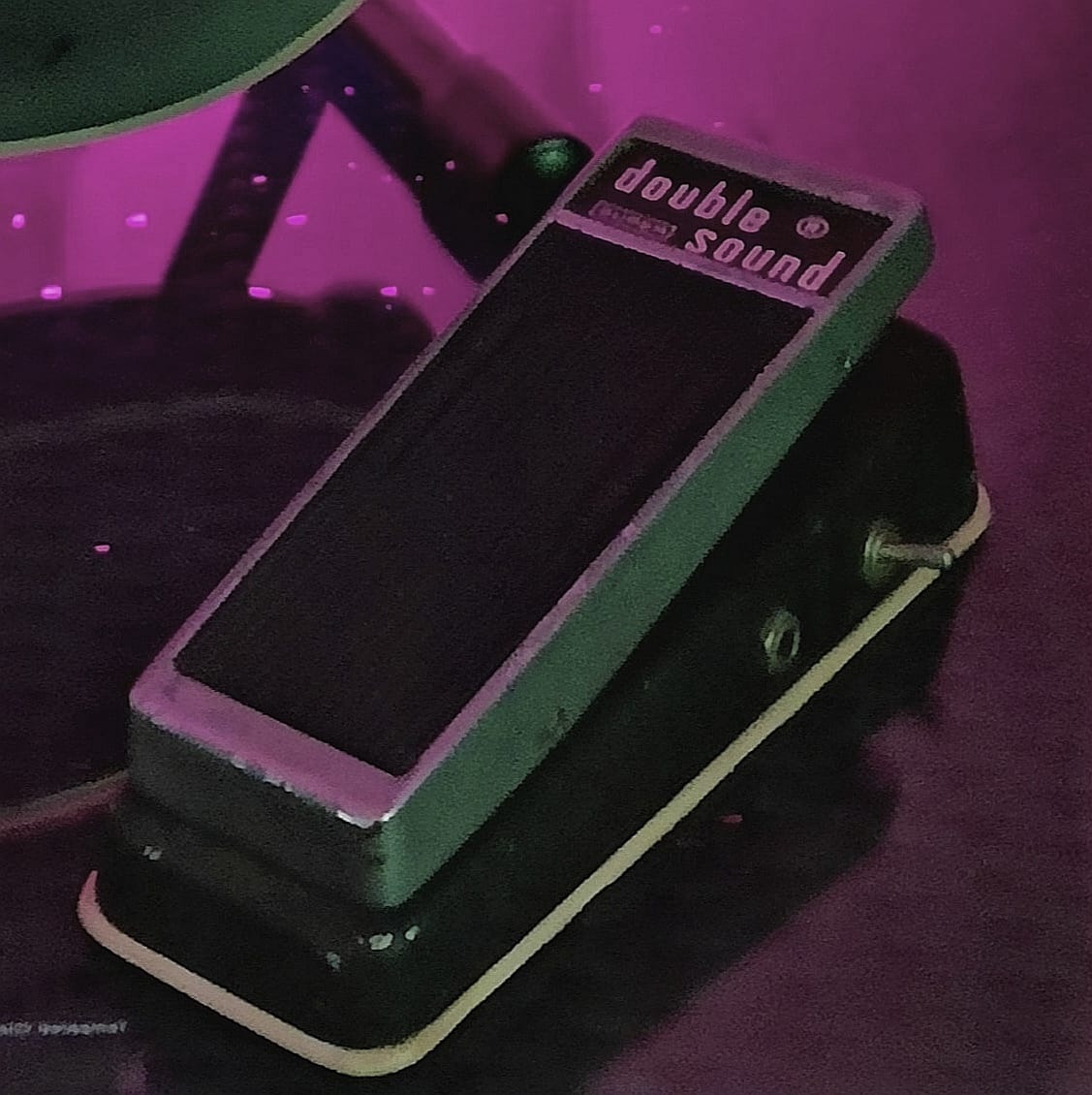 What is a Jen Super Double Sound Fuzz Wah pedal?