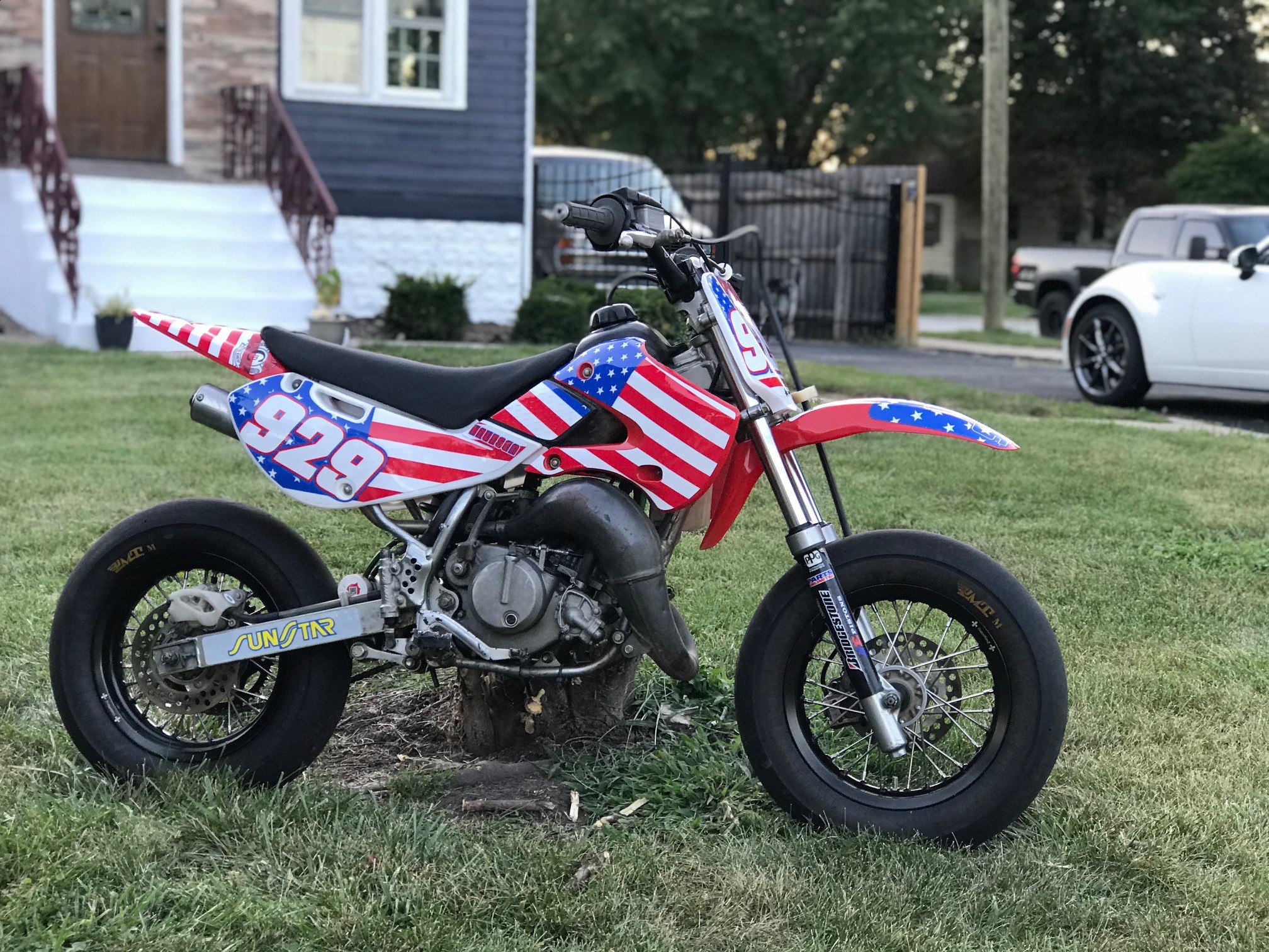 Motocal - USA USA USA! A very unique idea to get the stars and stripes ...