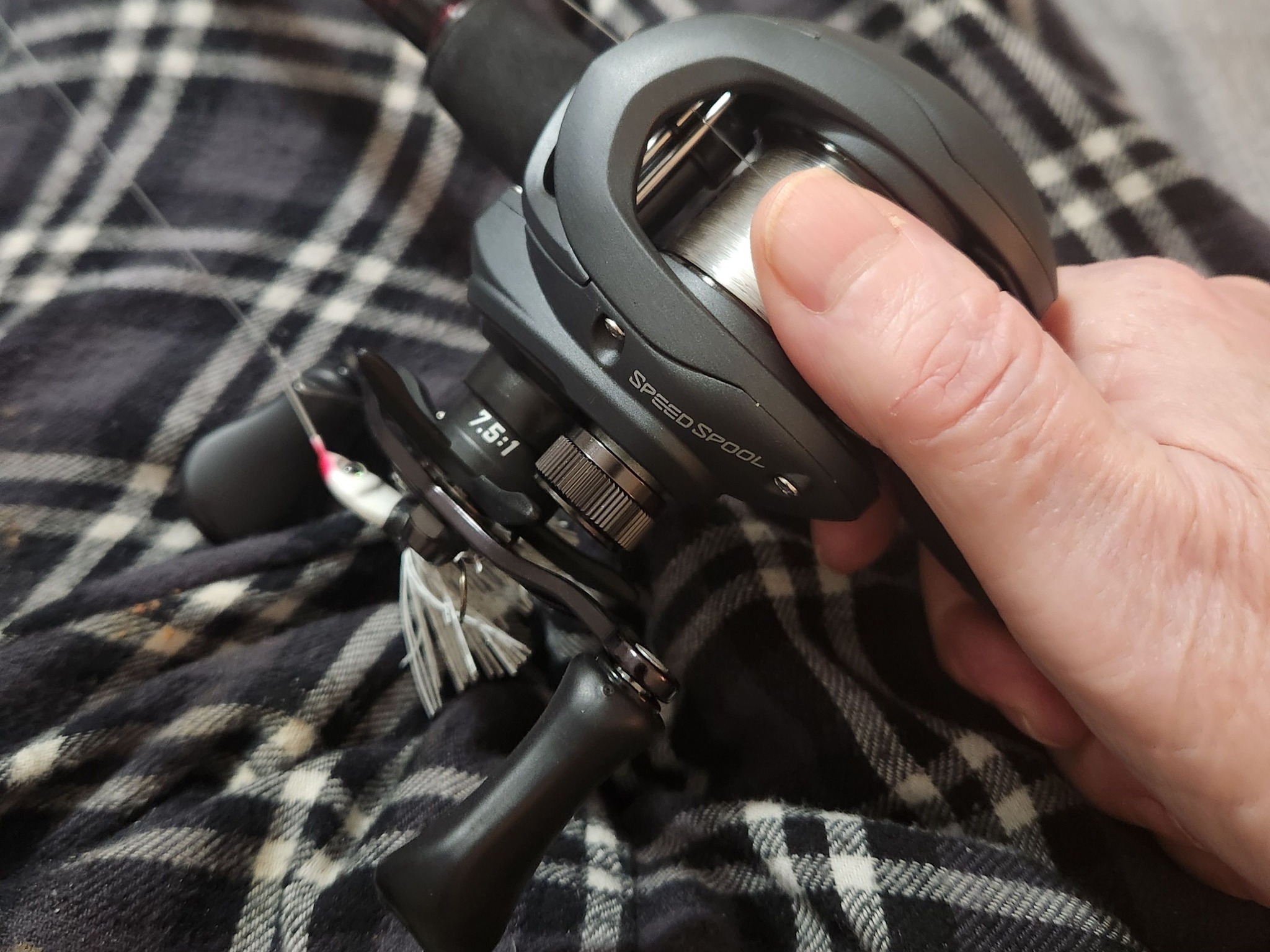 baitcast reel switch hands Abu Garcia Max SX Flipping Left Hand Low Profile Pflueger President Low Profile Reels embody the rich tradition Best Baitcasting Reels Reviewed: The
