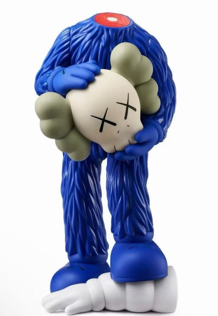 Now Listed 🔥 KAWS unveiled his all-new SHARE vinyl figures, which