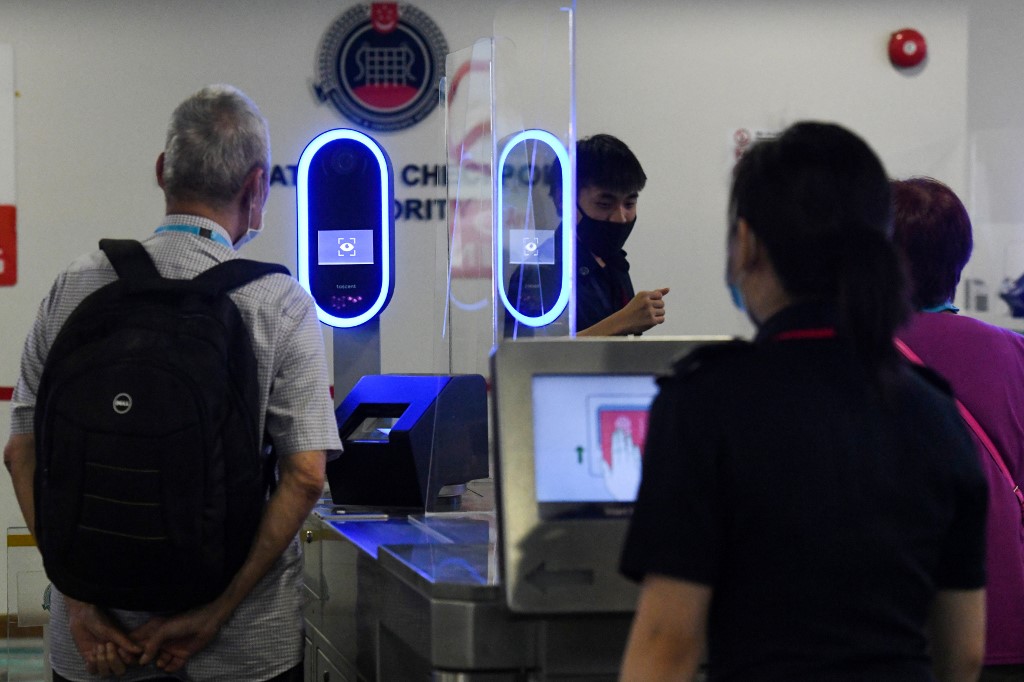 Imzee Integrated Services - Singapore goes biometric to secure border ...