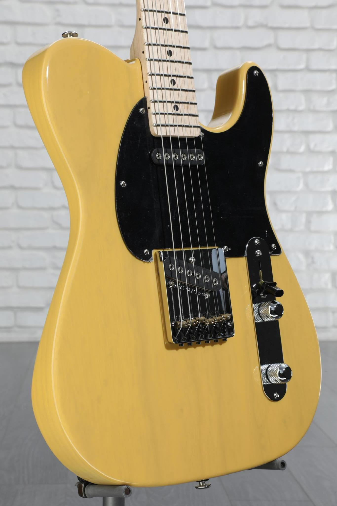 G&L ASAT Classic Fullerton vs Fender American Tele: Pickup Comparison