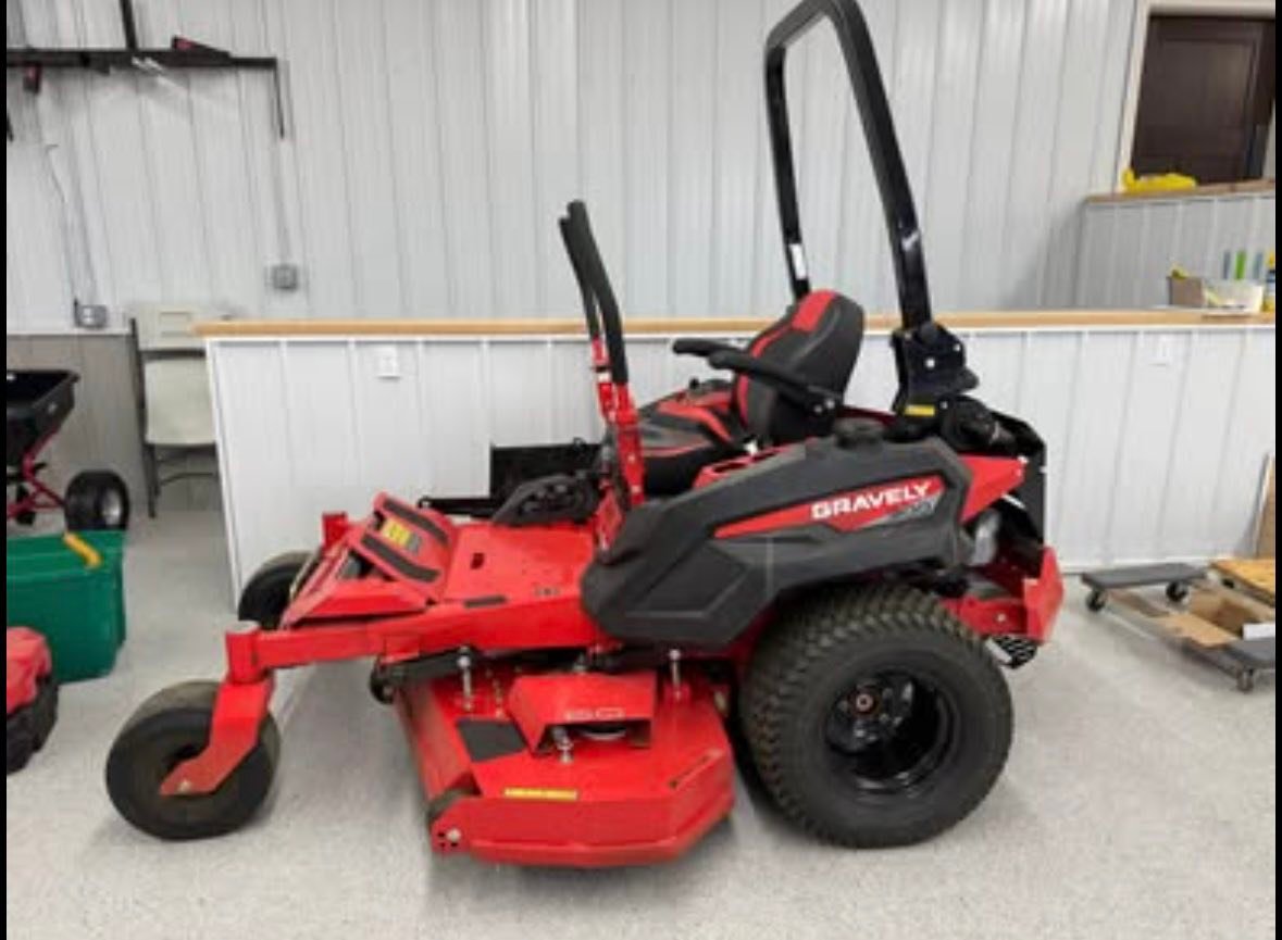 2023 Gravely Pro-Turn 360 zero turn mower for sale