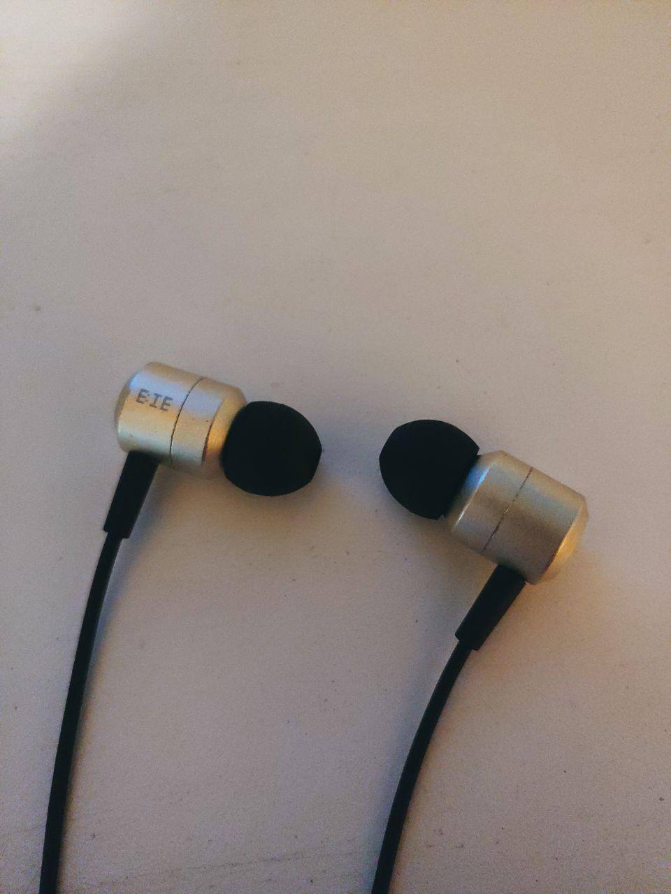 Sony ZX 1 and VE Bie IEM great sound quality