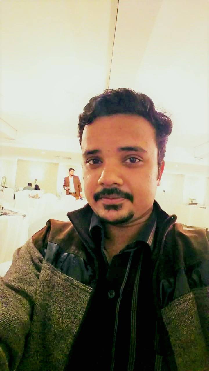 Umar R Khalil