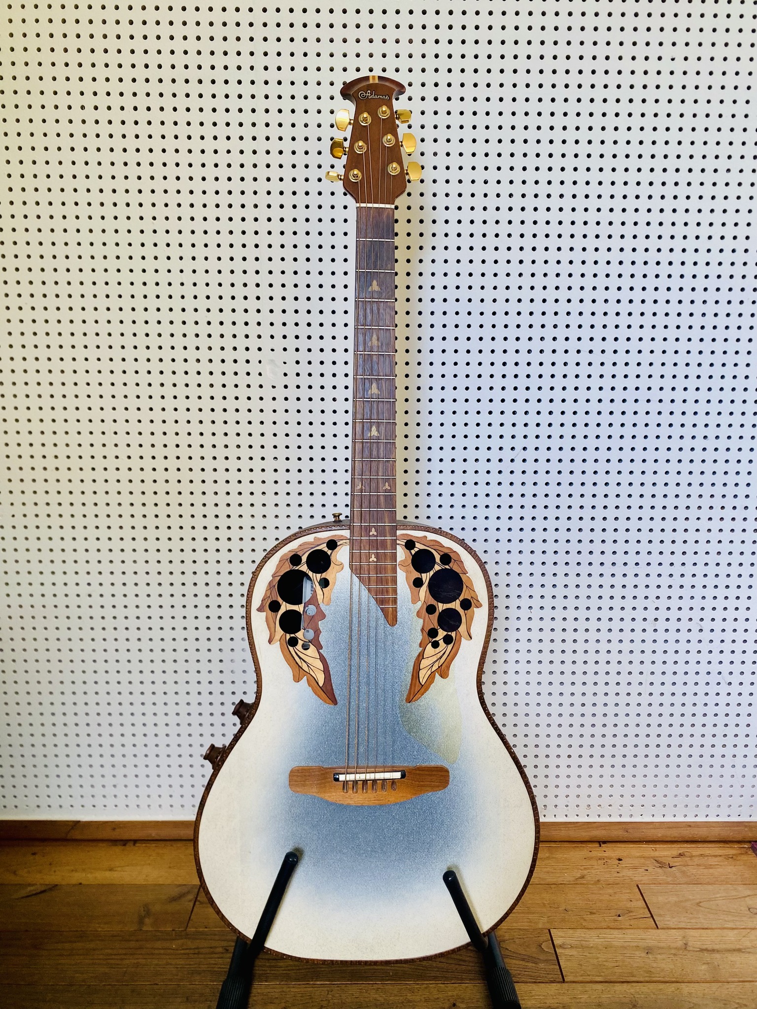 Vintage Ovation Adamas II 1681-7 acoustic guitar for sale