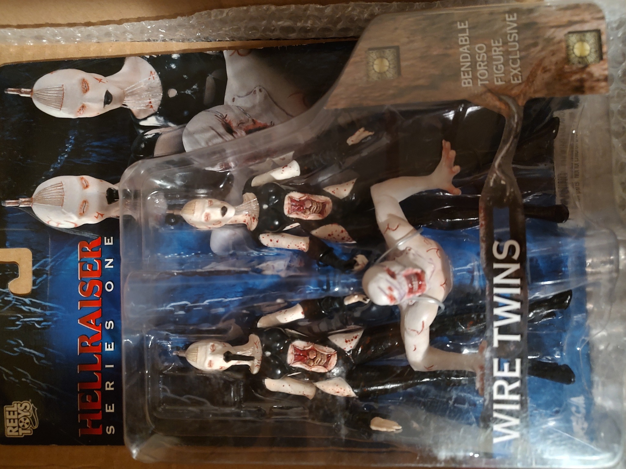 Just got the bloody variant of the wire twins from hellraiser
