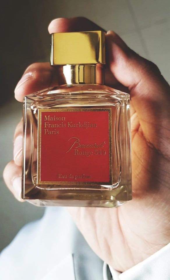 عطر بكرات روج Bacarat Rouge انستازيا للعطور والمكياج Facebook