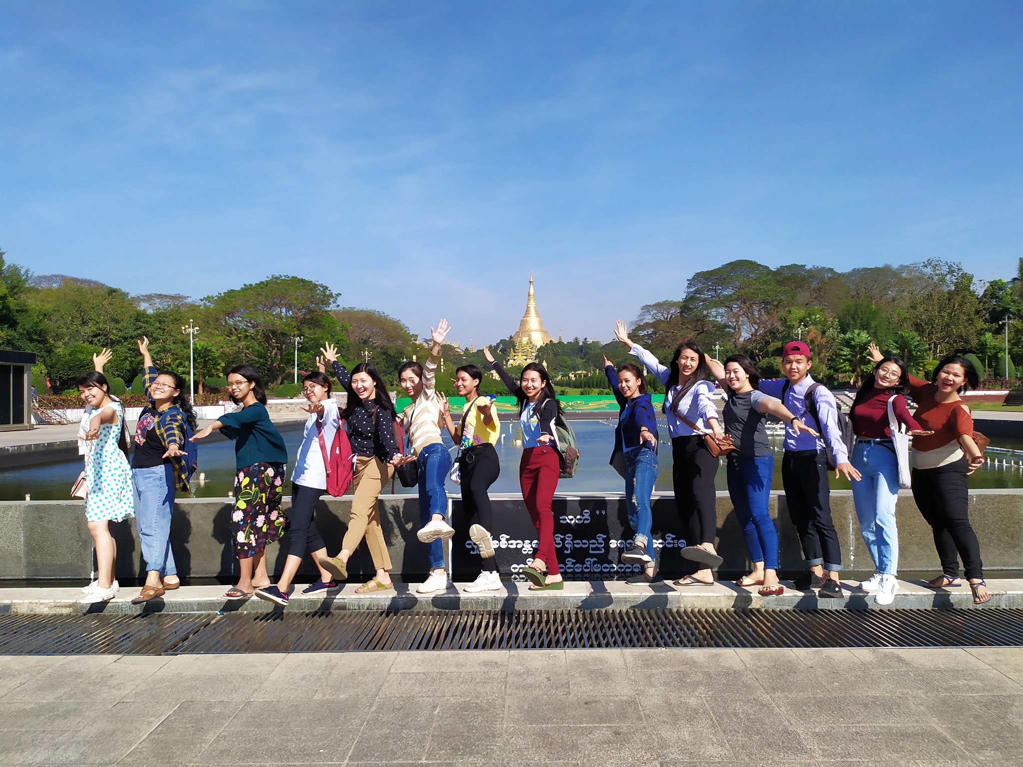 💗 나눔💜사랑💜섬김 💗 💕... - MKLC Myanmar Korean Language Center | Facebook