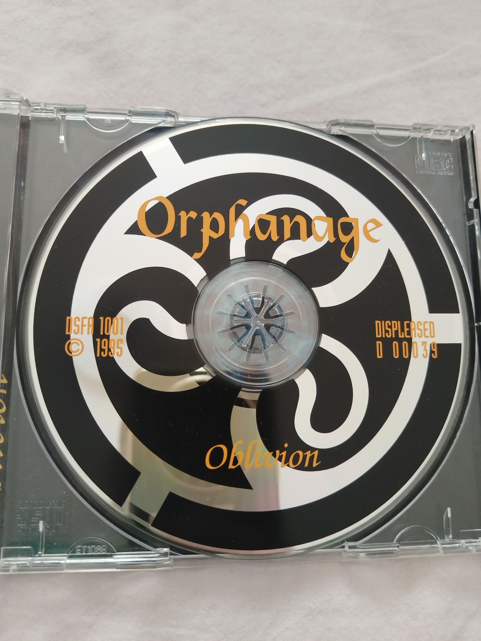ОРИГИНАЛЕН ДИСК ORPHANAGE - OBLIVION NM 8 € DOOM METAL / DEATH METAL