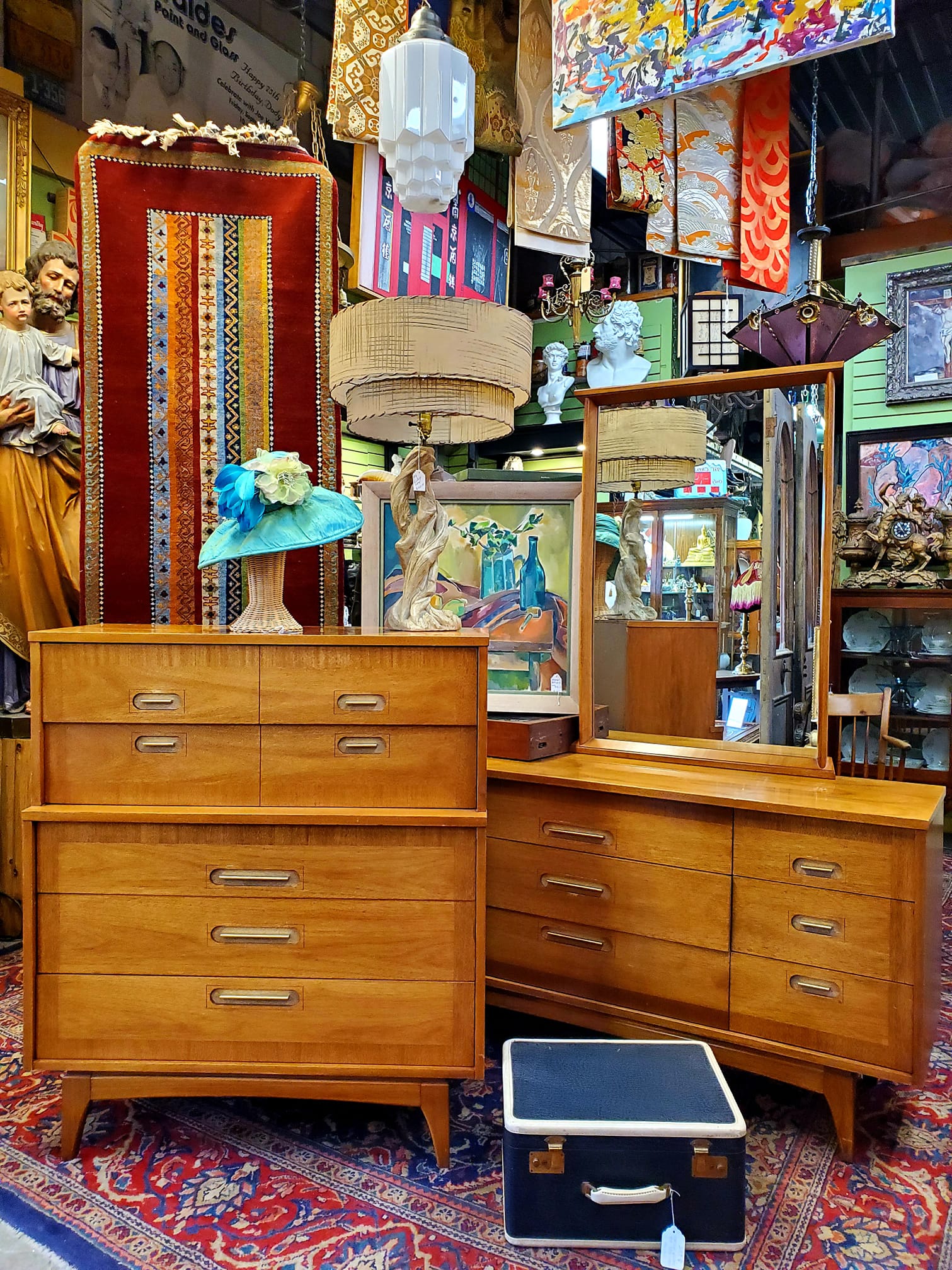 SOLD 1950's Mid-Century￼ Modern! 😍😍 St Croix Animal Welfare