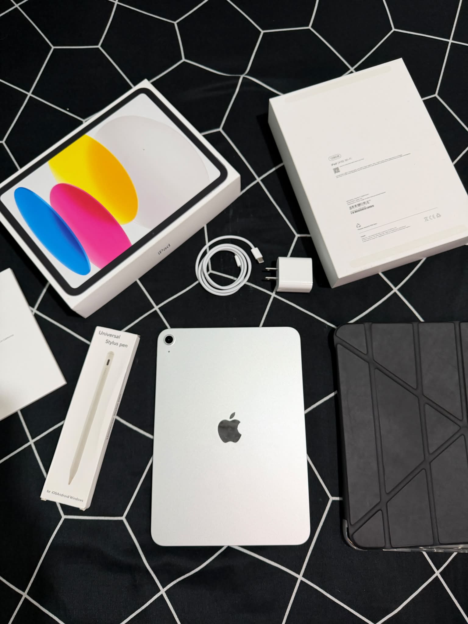 iPad A16 128GB Silver 23k only 100 Battery Health Warranty Until