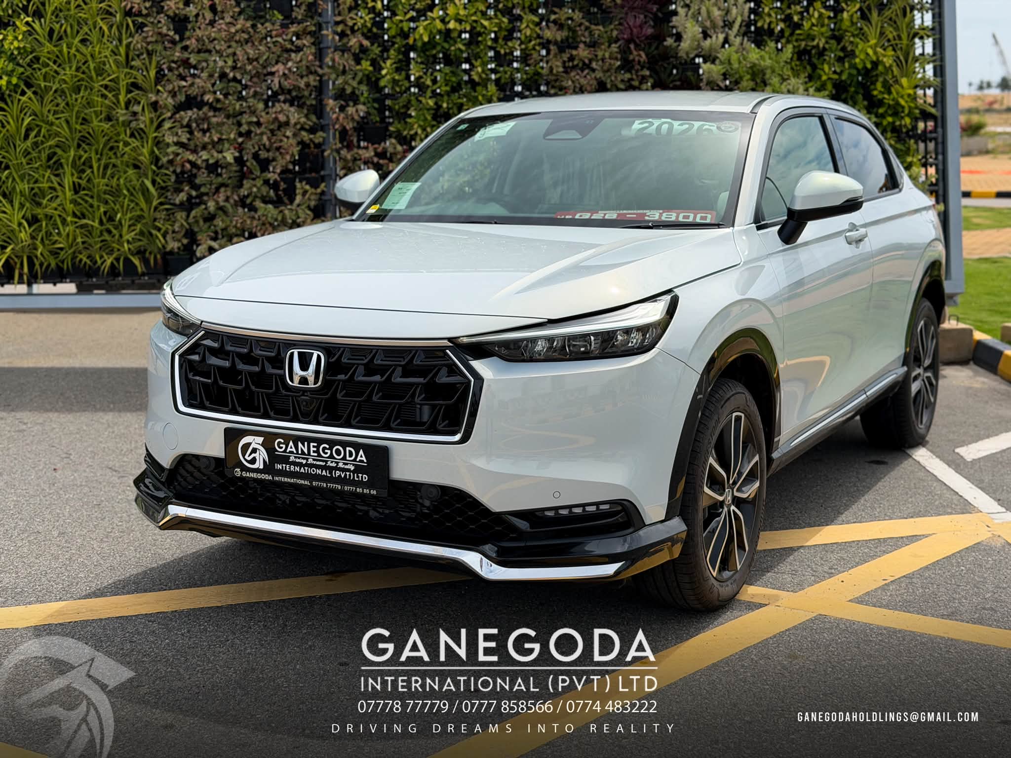 NEW HONDA VEZEL 2026 Z PREMIUM - SUNLIGHT WHITE 2026 0' Mileage