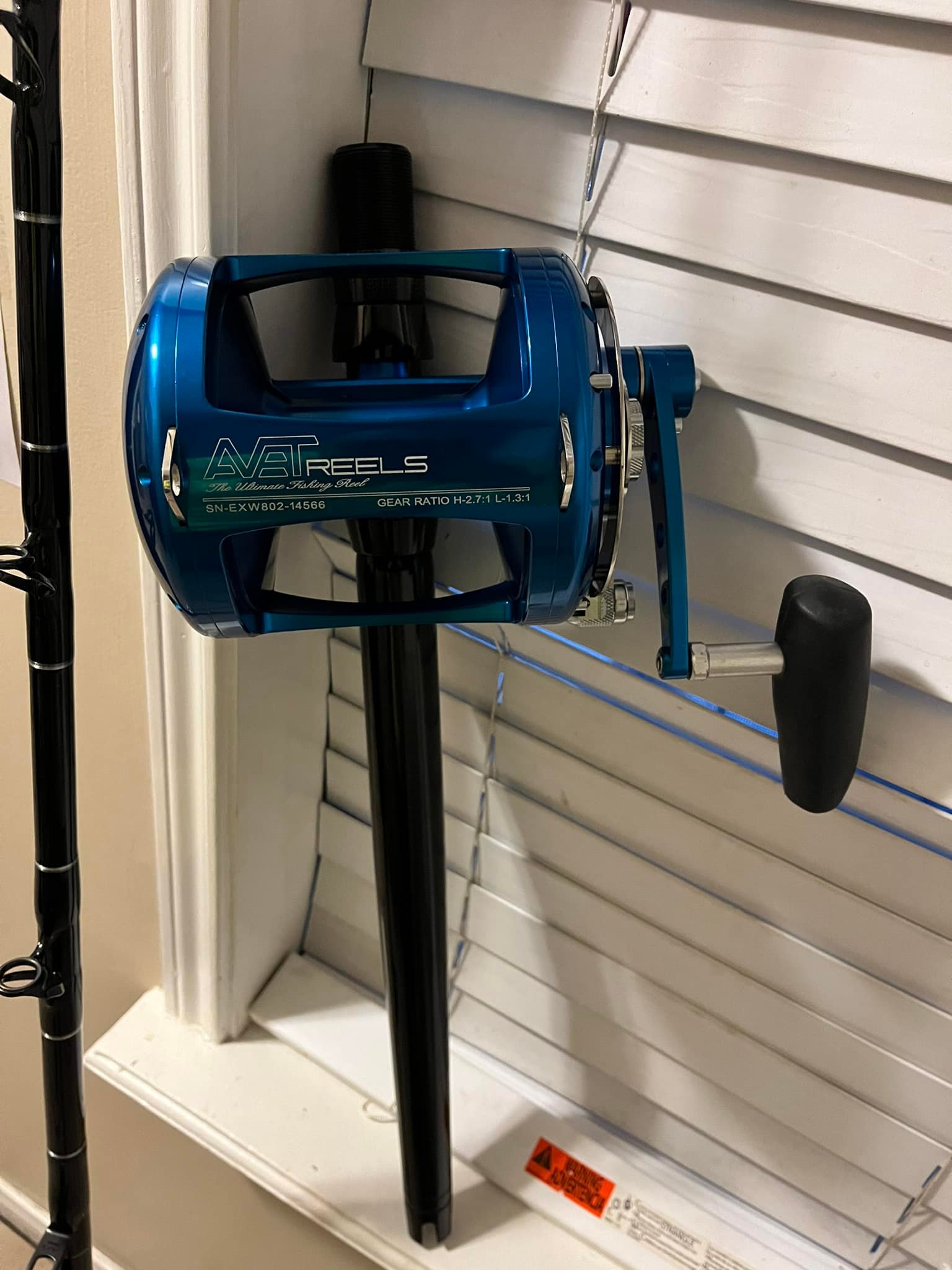 bonk-a-donk fishing lure Bomber Badonk-A-Donk High Pitch Color_White Color:Ice Blue/Black South bend Eclipse open This top water walks